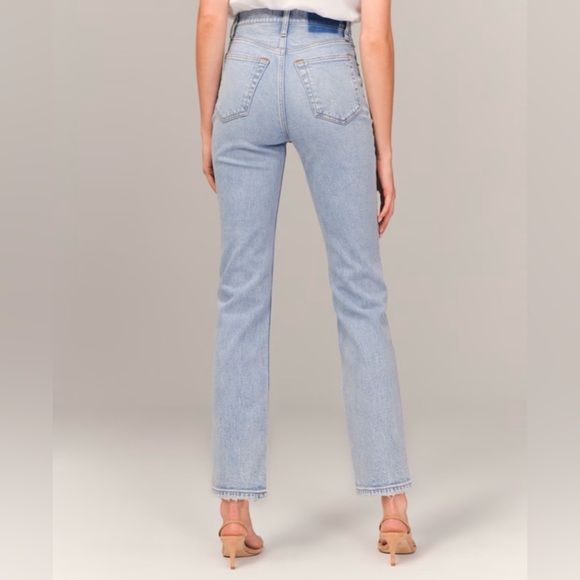 Abercrombie Ultra High Rise Ankle Straight Jean Light Wash Comfort Stretch Basic - Picture 3 of 12